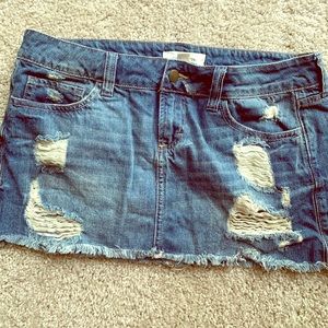 21 Demin Size 28 Distressed Mini skirt